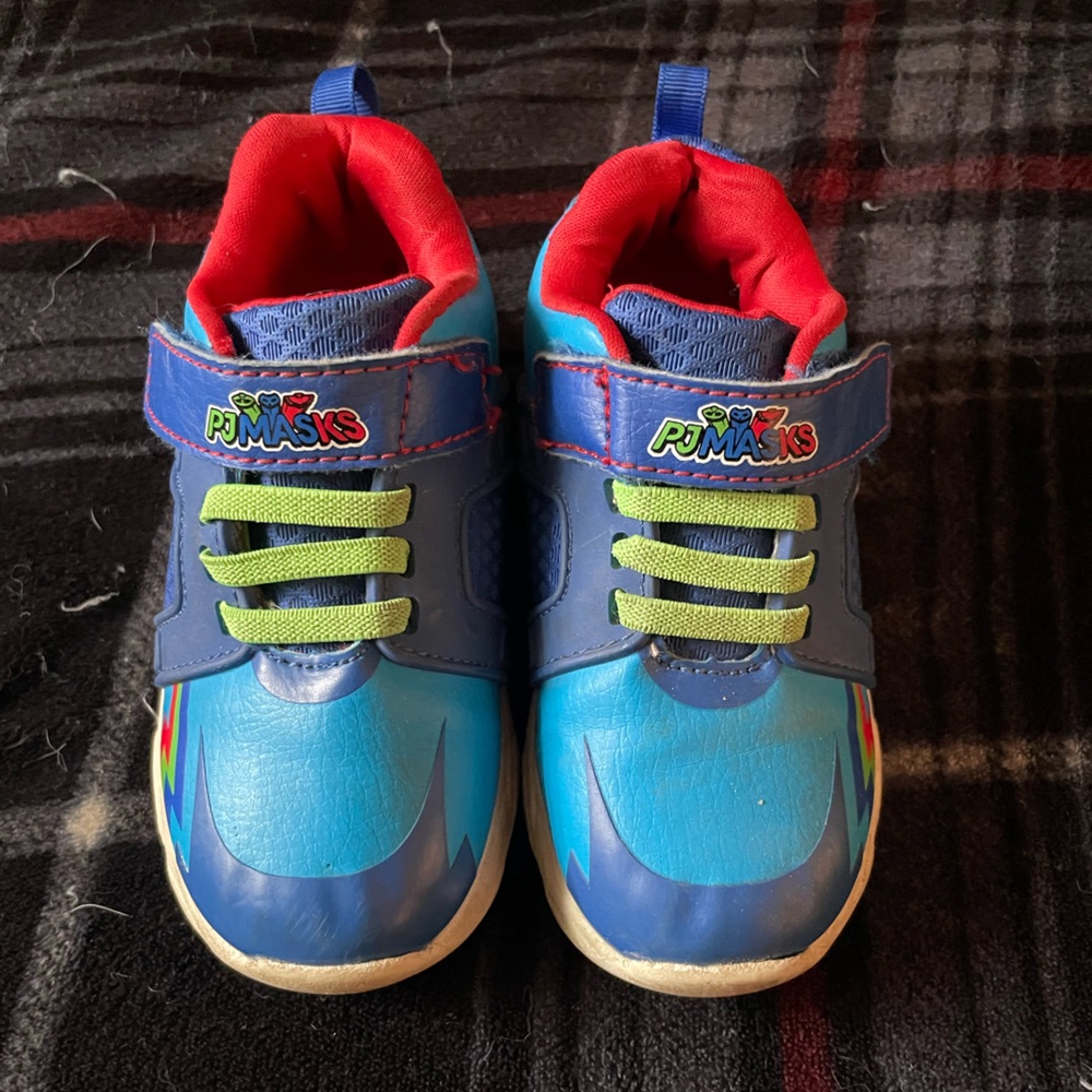 Vibrant Blue and Red Sneakers for Energetic Adventures